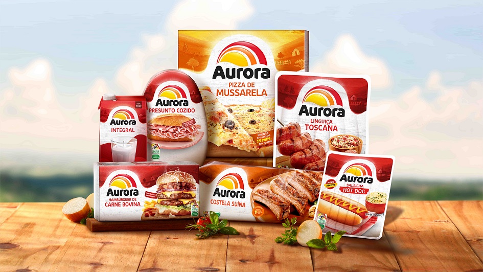 <span style = 'font-size:120%; font-weight: bold;'>Aurora renova marca e embalagens</span><br>A Aurora Coop apresenta ao mercado a renovação de sua marca principal, Aurora, com novo logotipo e novas embalagens. A r...