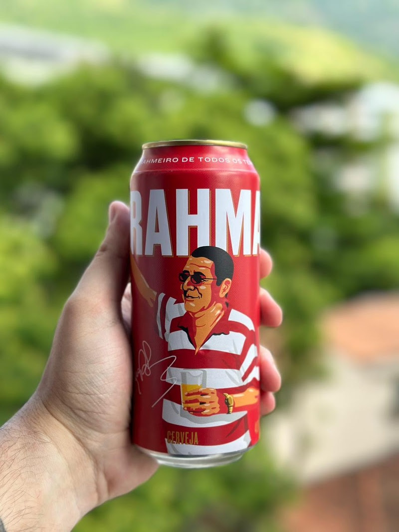 <span style = 'font-size:120%; font-weight: bold;'>Zeca Pagodinho estampa latas de Brahma</span><br>A cerveja Brahma, da Ambev, celebra a carreira de Zeca Pagodinho e faz homenagem ao cantor com uma lata especial. A ediç...