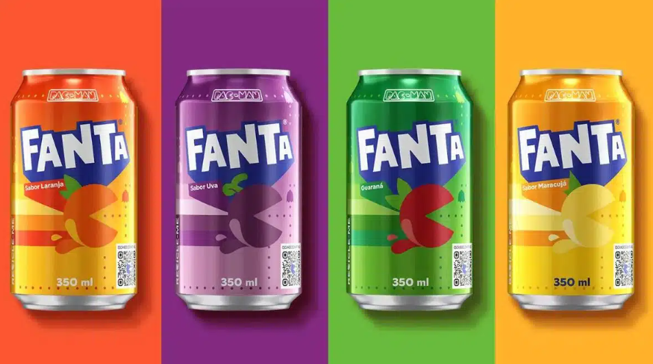 <span style = 'font-size:120%; font-weight: bold;'>Fanta lança latas personalizadas de PAC-MAN em edição limitada</span><br>Recentemente, a Fanta anunciou que irá lançar um jogo online em parceria com o icônico game dos anos 80, o PAC-MAN. Mas ...