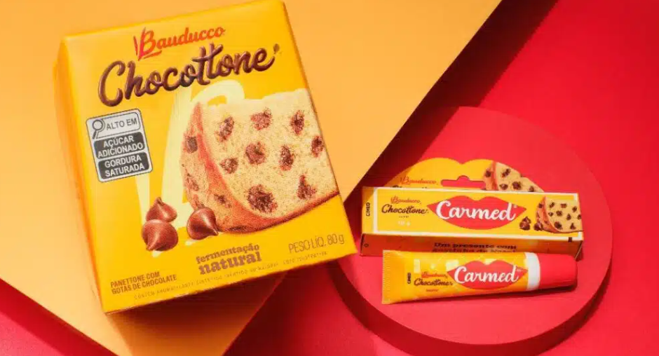 <span style = 'font-size:120%; font-weight: bold;'>Carmed Chocottone é novidade da Cimed e Bauducco para o Natal</span><br>Desde que primeira collab com Fini saiu no ano passado, a Cimed não para mais de lançar novos sabores de Carmed. A empre...