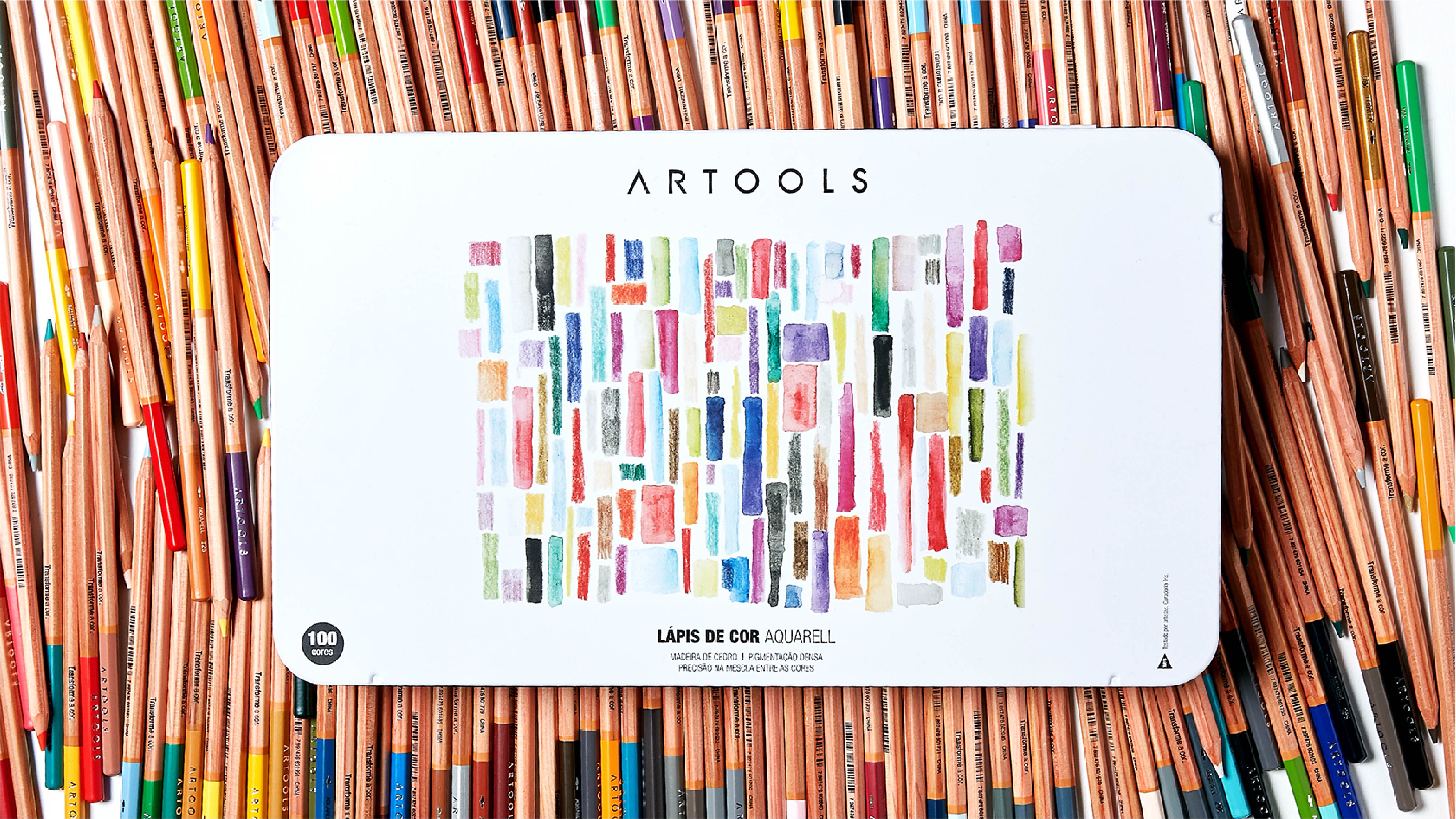 <span style = 'font-size:120%; font-weight: bold;'>ARTOOLS</span><br>O branco é uma tela prestes a ganhar vida. Os traços foram feitos com os próprios produtos por artistas experientes em c...