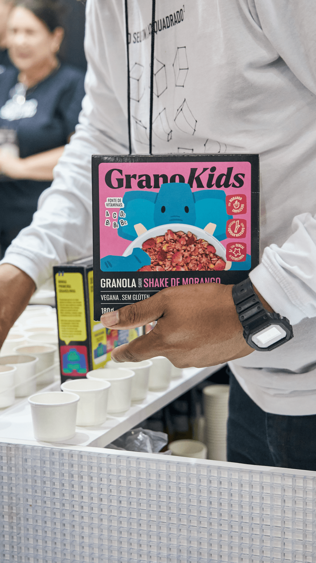 <span style = 'font-size:120%; font-weight: bold;'>GranoKids – Minha Primeira Granolinha</span><br>O desafio era criar produtos que de fato educassem com as crianças sobre a alimentação saudável. Criamos 3 animais para ...