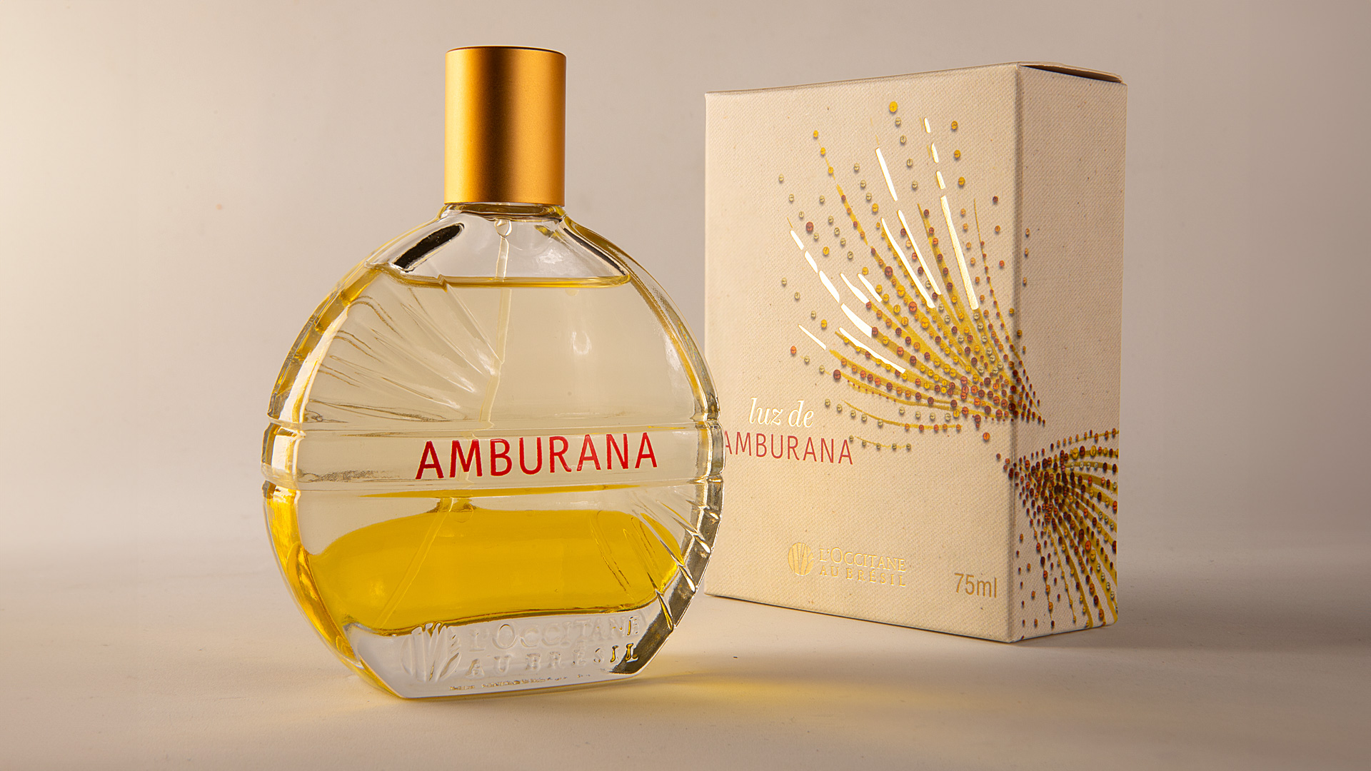<span style = 'font-size:120%; font-weight: bold;'>Team Créatif</span><br>Design Gráfico - Cosméticos, higiene pessoal e perfumaria