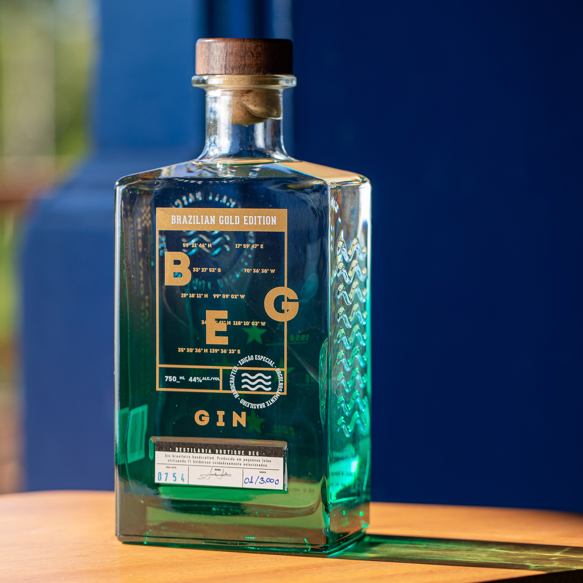 <span style = 'font-size:120%; font-weight: bold;'>Wheaton</span><br>Embalagem e Mercado - Bebidas alcoólicas